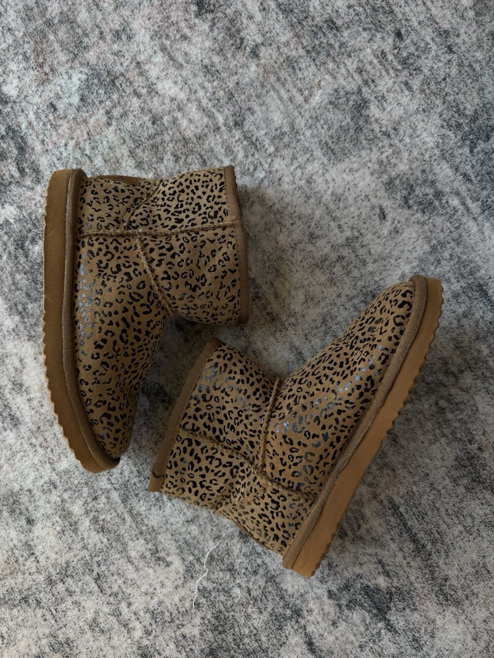 Emu Ridge Australia water resistant Australian sheep animal print boots sz 6